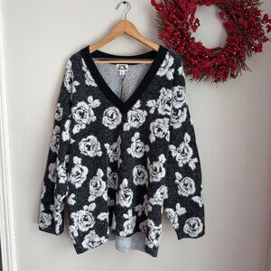 Womens Whimsigoth Grandmacore Rosa FLoral Fuzzy Sweater Plus Size 2X Black White